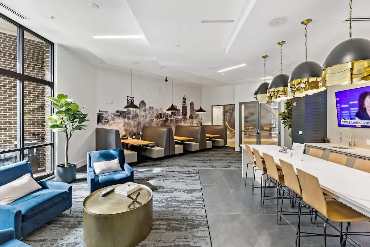 Luxe 1Bd - 5 Min Dt, Gym, Parking, W-D - Sleeps 6 Lägenhet Charlotte