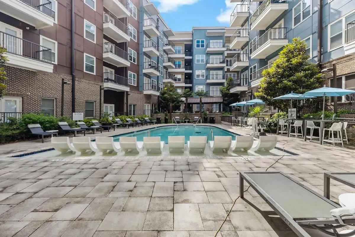 Luxe 1Bd - 5 Min Dt, Gym, Parking, W-D - Sleeps 6 Lägenhet Charlotte