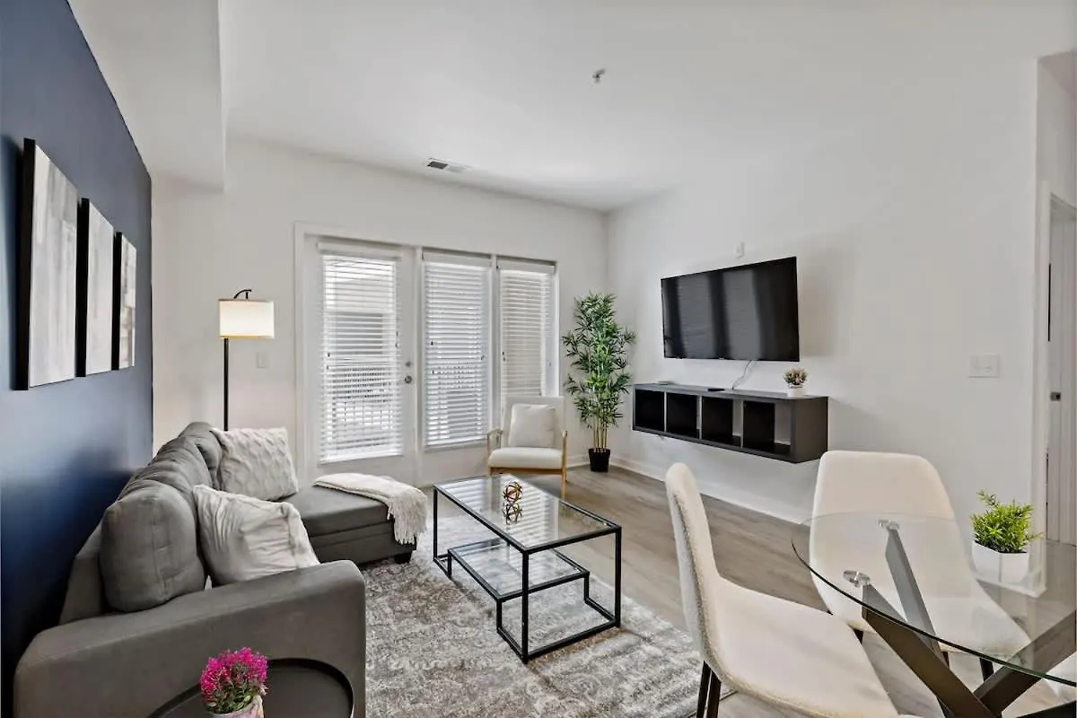 Luxe 1Bd - 5 Min Dt, Gym, Parking, W-D - Sleeps 6 Lägenhet Charlotte