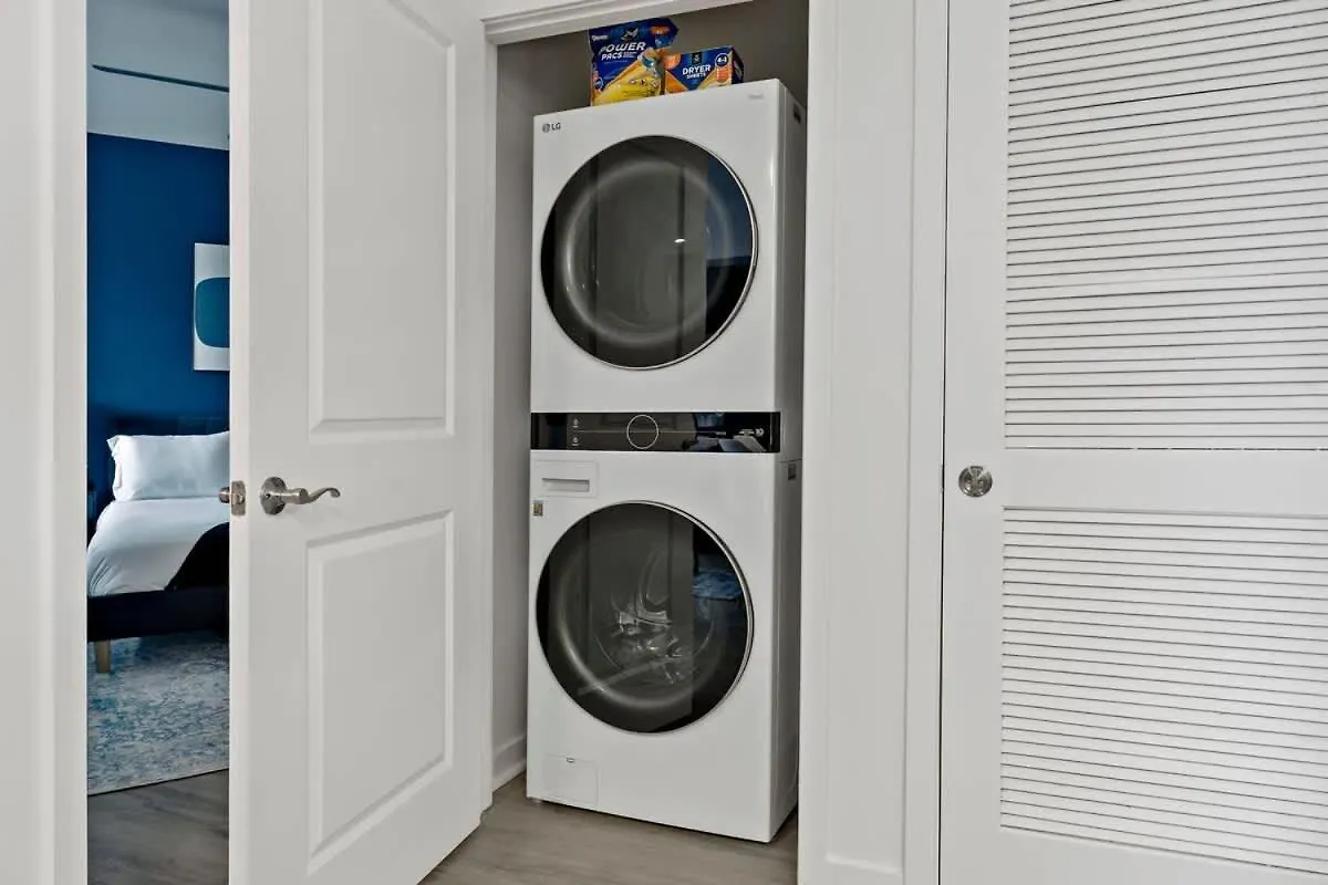 Luxe 1Bd - 5 Min Dt, Gym, Parking, W-D - Sleeps 6 Lejlighed Charlotte